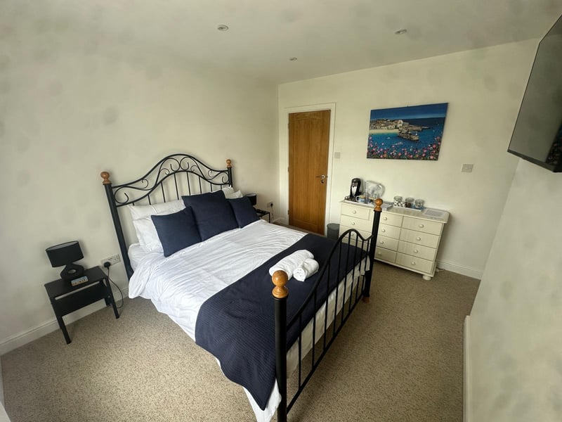 En-suite double room, St Austell